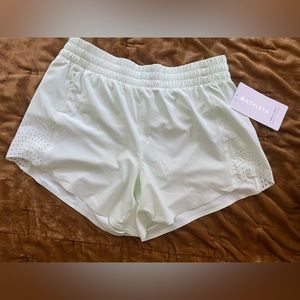 Athleta NWT XS -  Hustle 4.5” Short